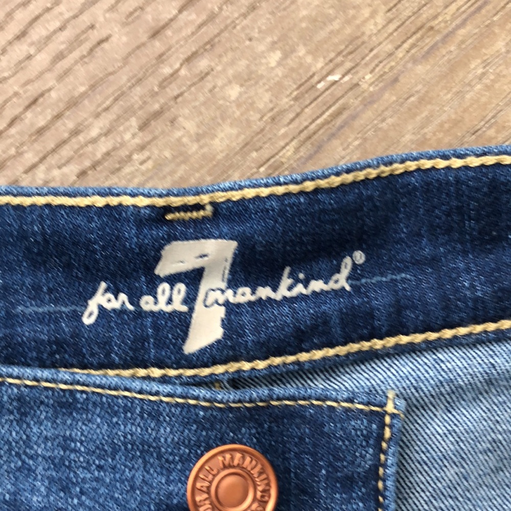 7 for all Mankind Denim Cuffed Shorts - Picture 4 of 6